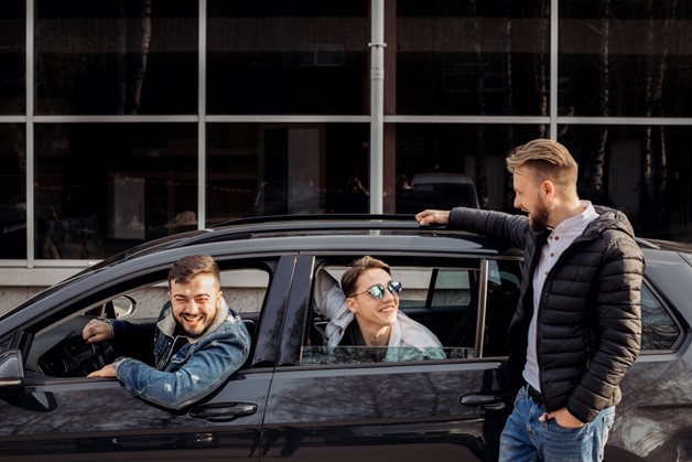 Auton rahoittaminen ostaessasi autoa yksityiseltä